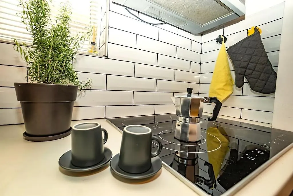 Urban Nest Apartment Salonic